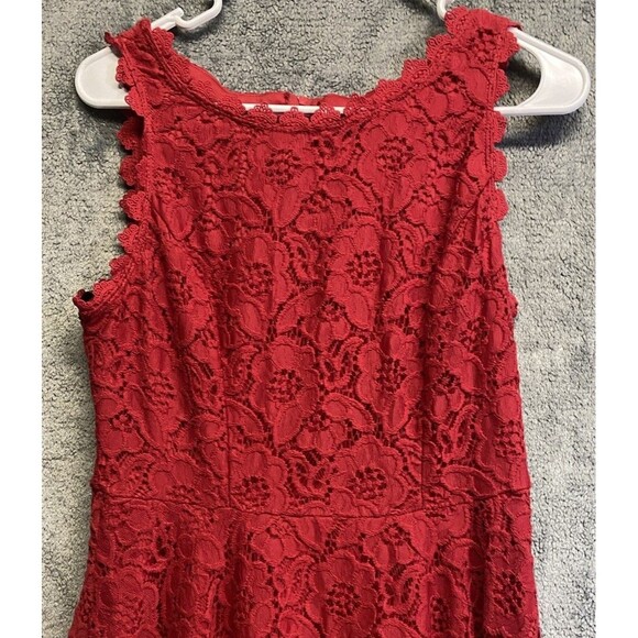 City Studio Juniors Fit & Flare Red Floral Lace Special Occasion Dress Size 11 - Picture 3 of 14
